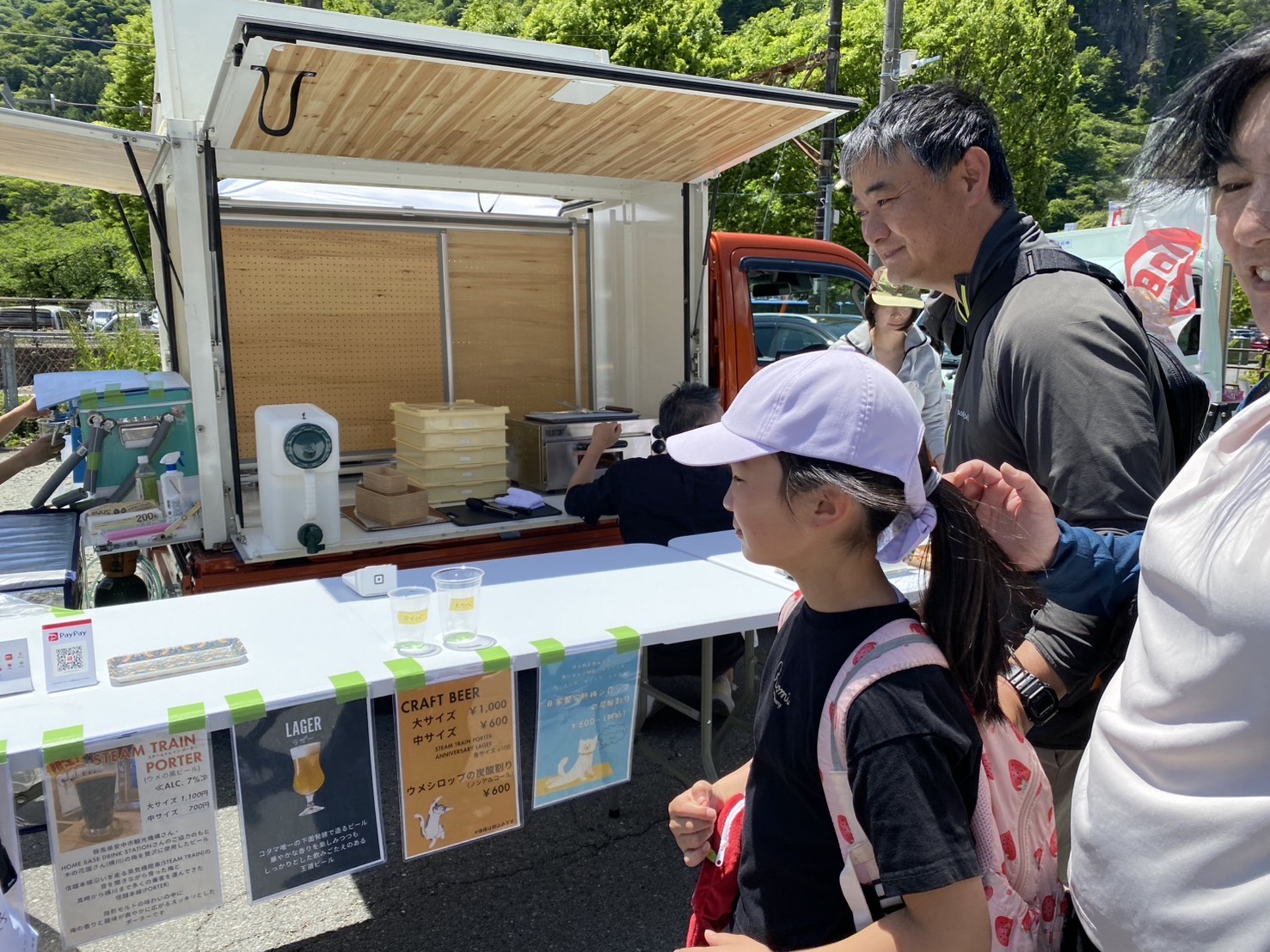 来場者で賑わうNibakoブース